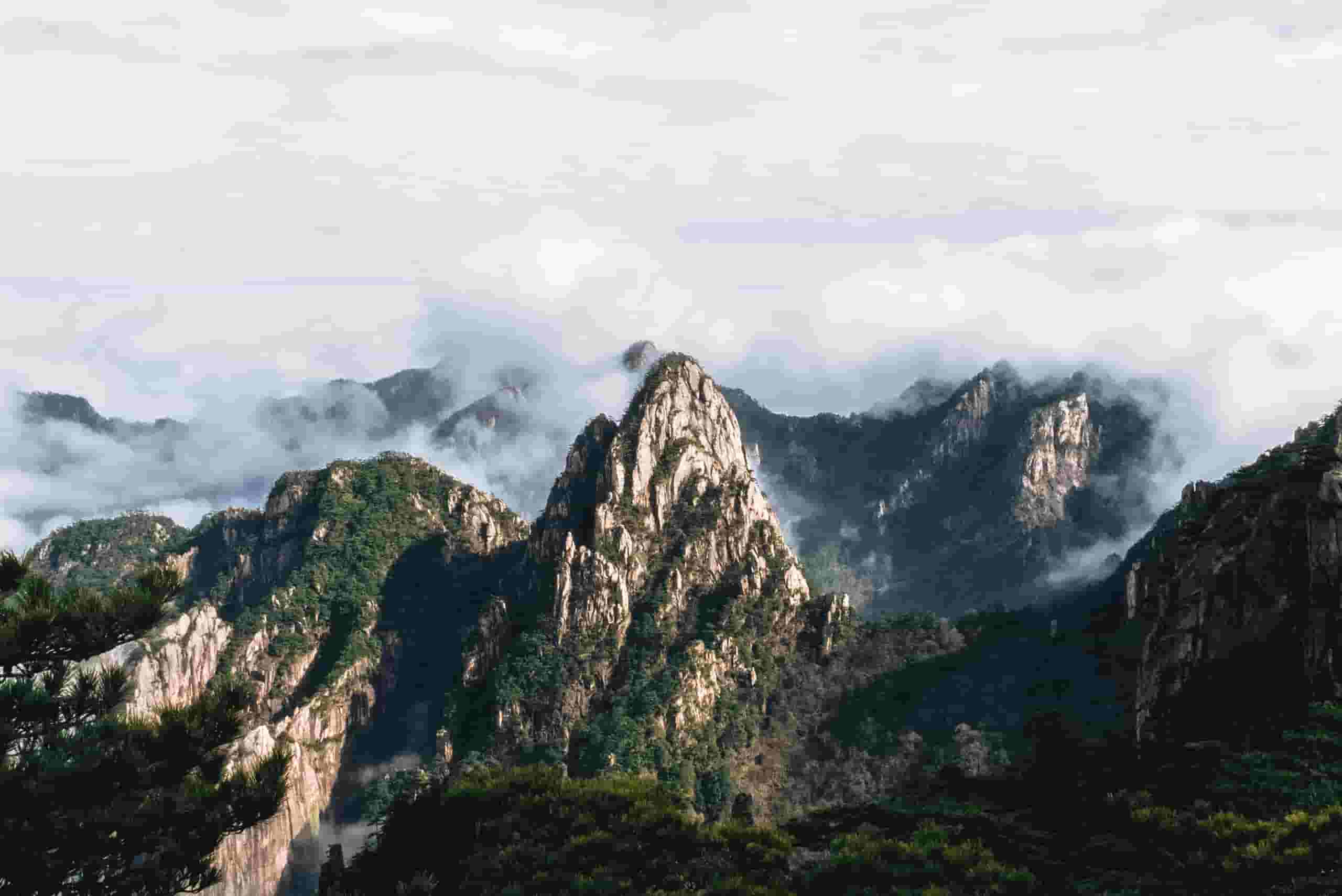 Trova voli economici a Yiwu