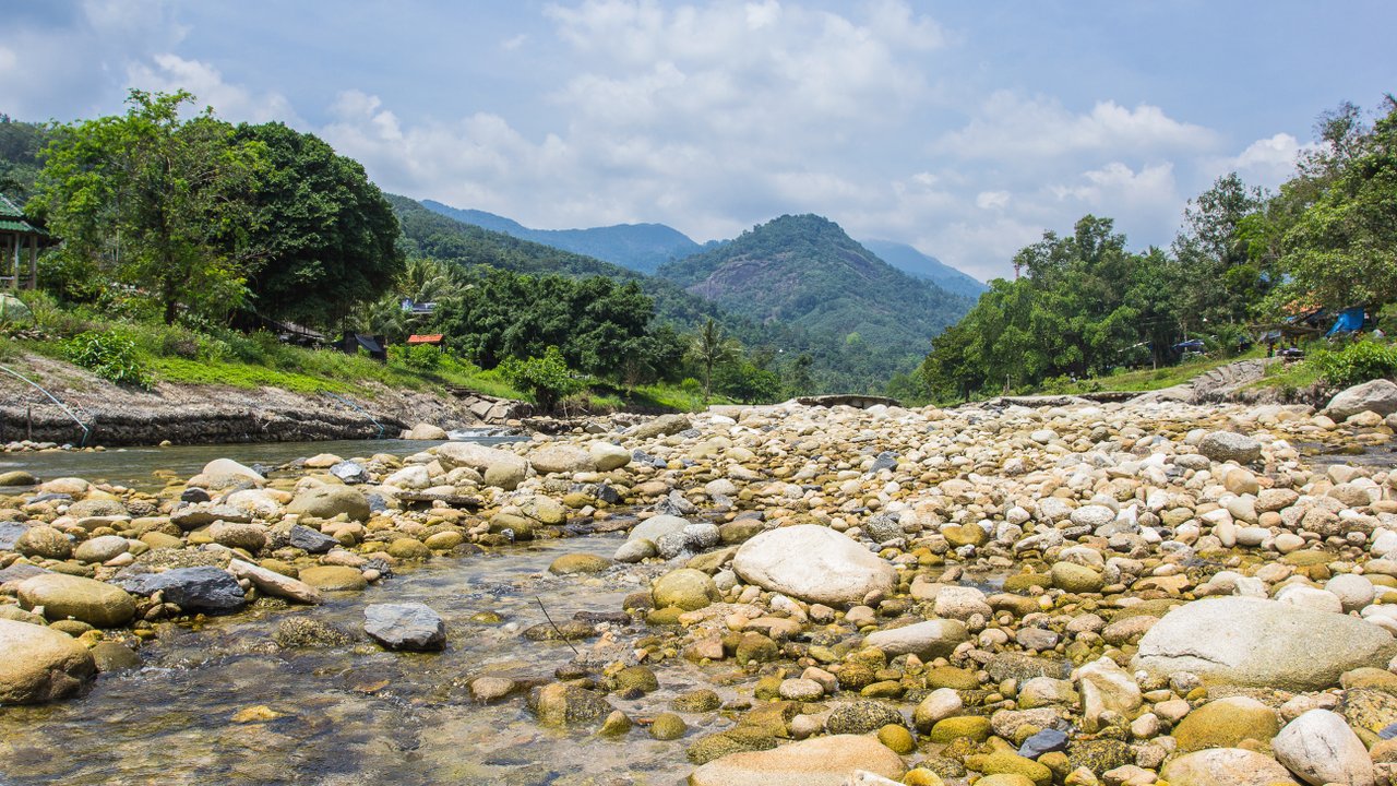 Bangkok - Nakhon Si Thammarat Province