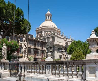 Levné lety na trase Vídeň - Katánie