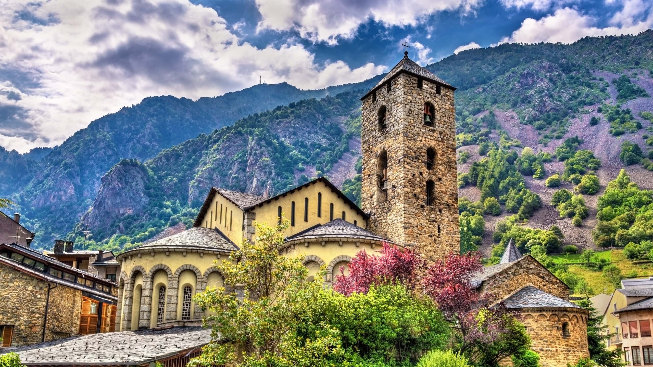 Vols barats de Madrid a Andorra la Vella a partir de 127 €