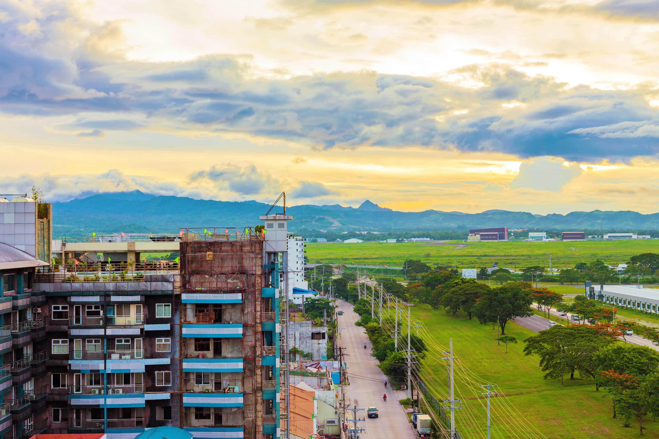 Cheap flights from Calbayog to Angeles from £54