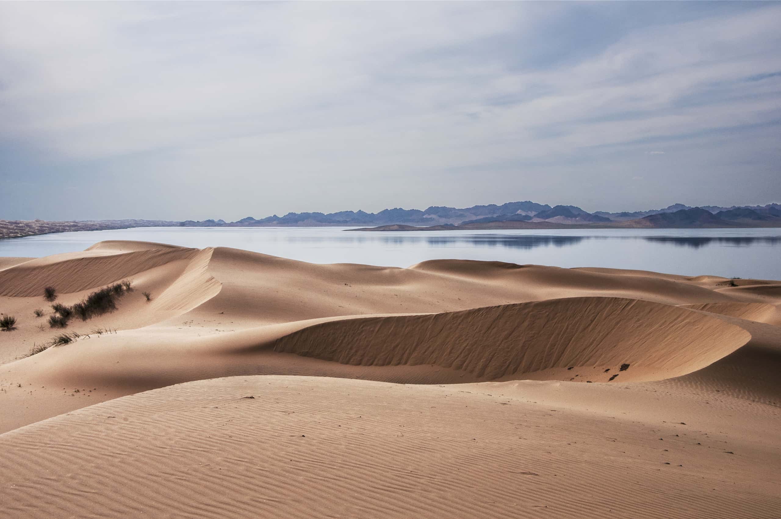 Billige flybilletter from Hohhot to Bayannur fra 