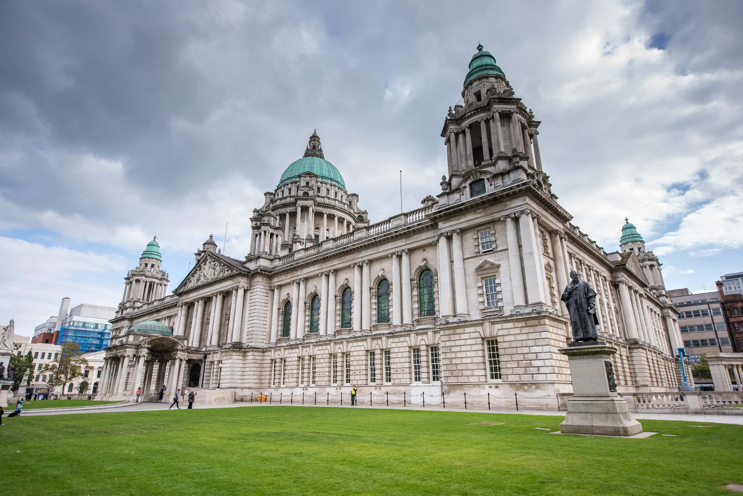 Cheap flights from Istanbul to Belfast from £67