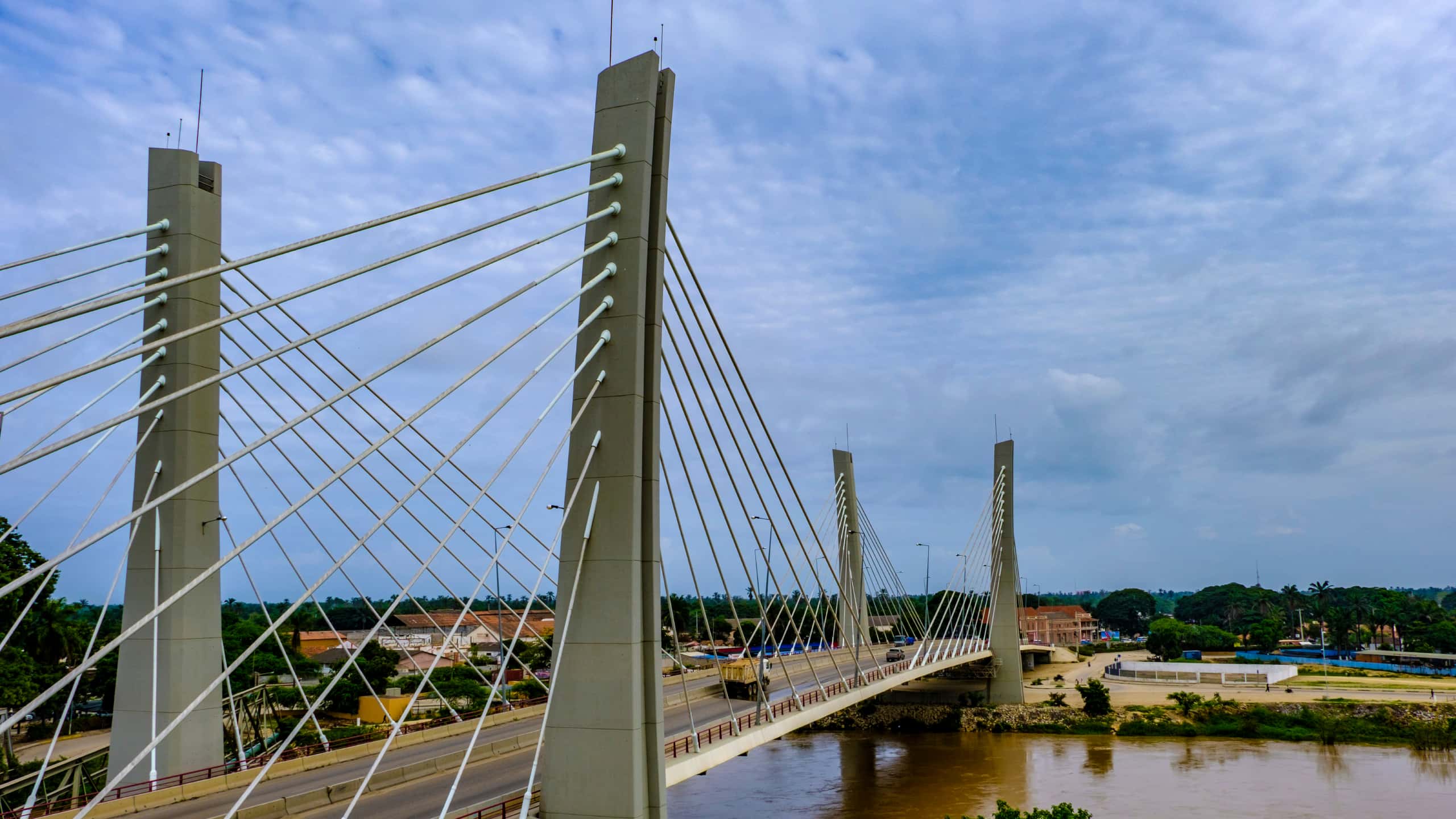 Voos baratos de Luanda to Catumbela a partir de 163 €