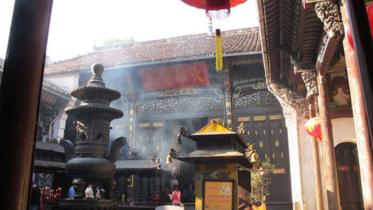 Günstige Flüge von Chengdu to Chizhou ab 361 €