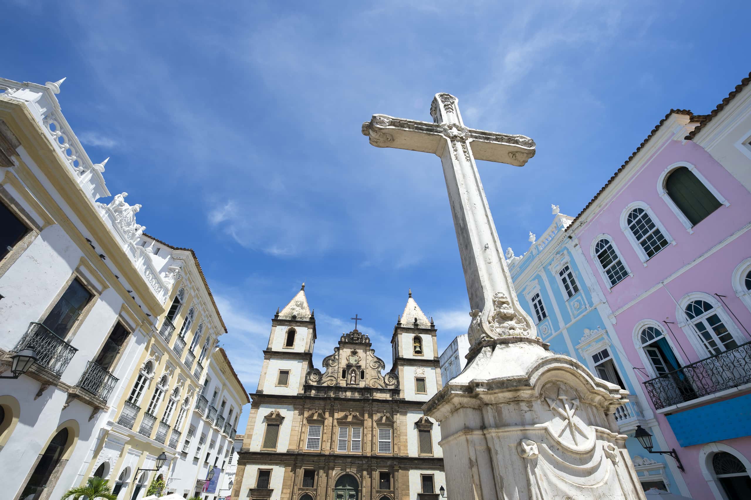 Cheap flights from London to Cruzeiro do Sul from 