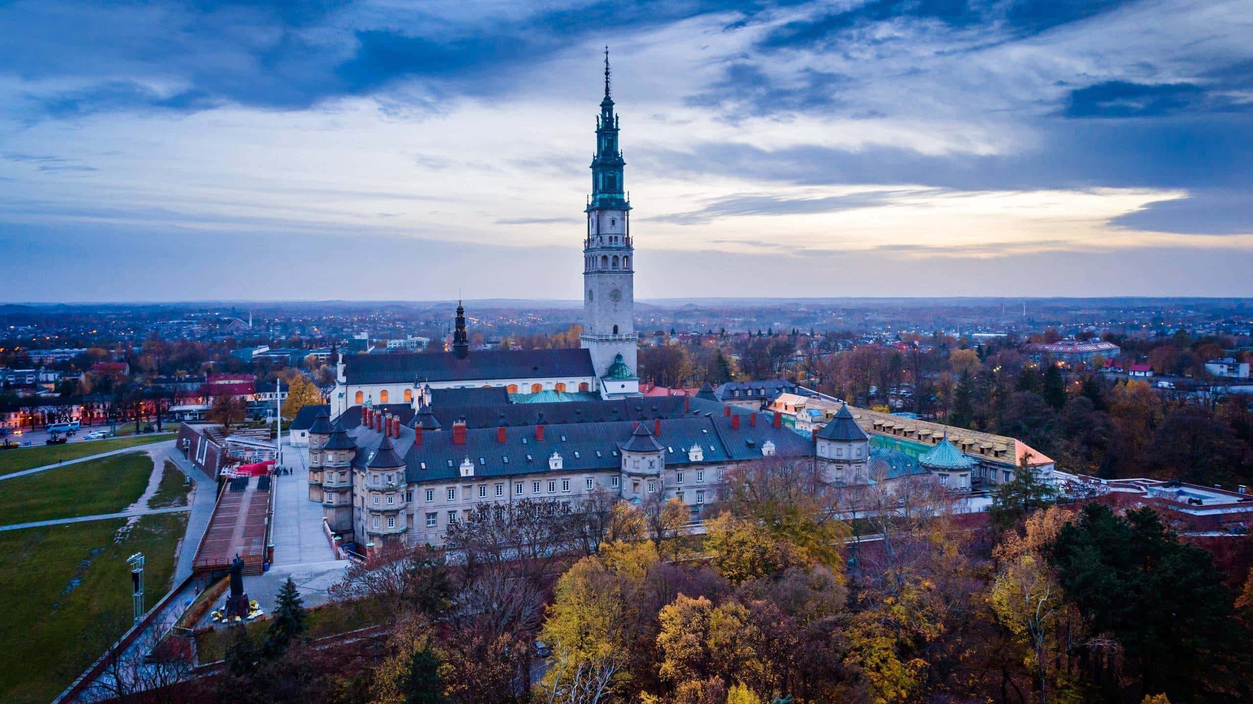 Cheap flights from Gombe to Czestochowa from 