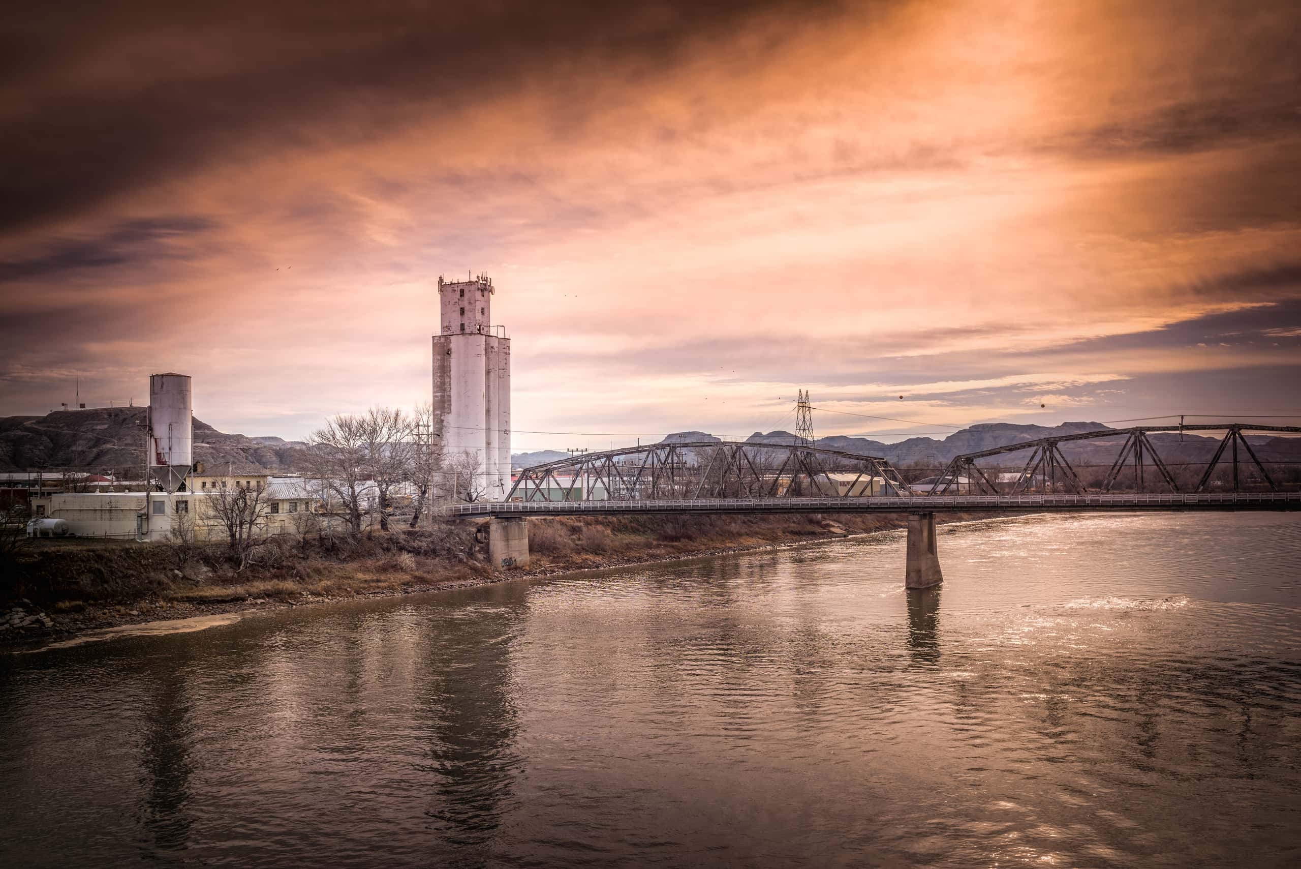 Cheap flights from Huntsville to Glendive from 