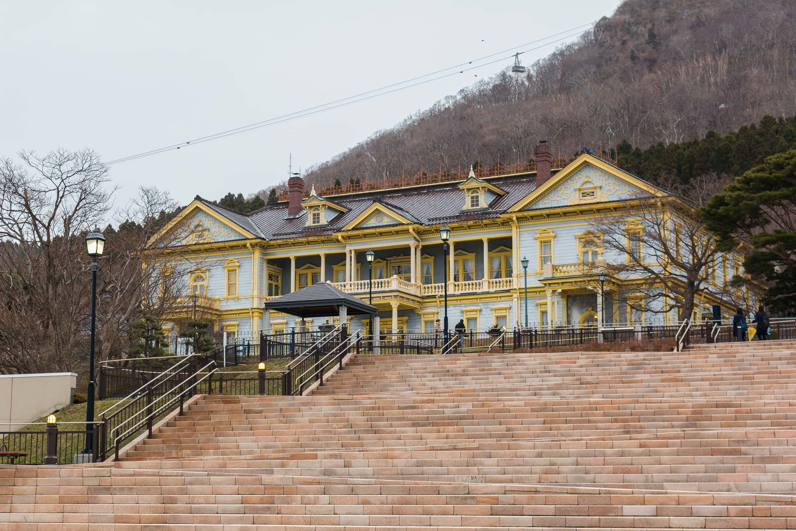 由从东京前往到函馆的低价航班仅需 ¥475 起