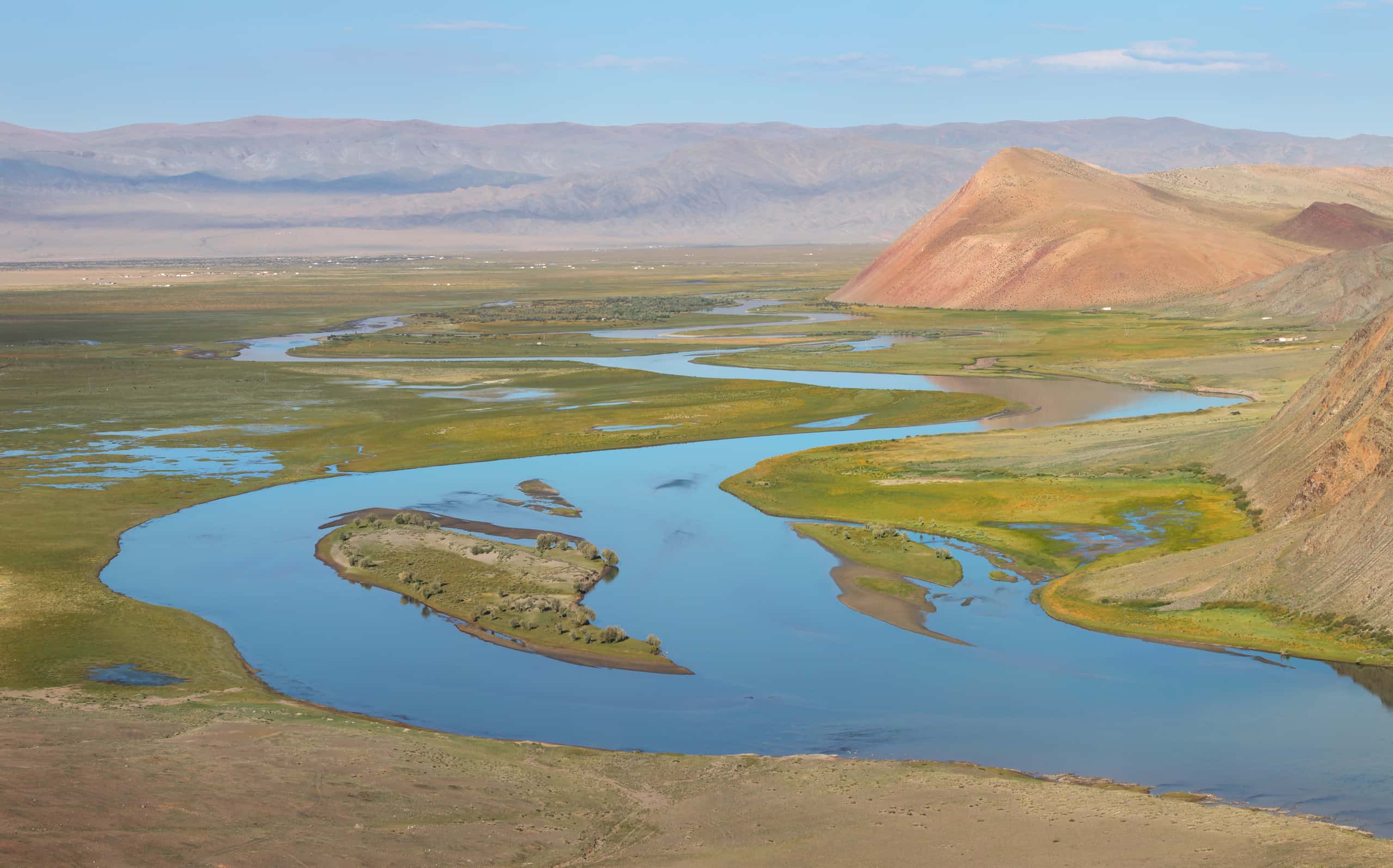 ウランバートル発ホブド行きの格安チケットが¥24,048～