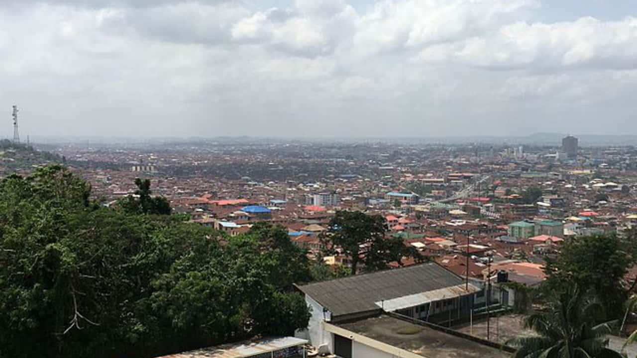 Ódýrt flug frá Lomé til Íbadan frá 64,177 ISK