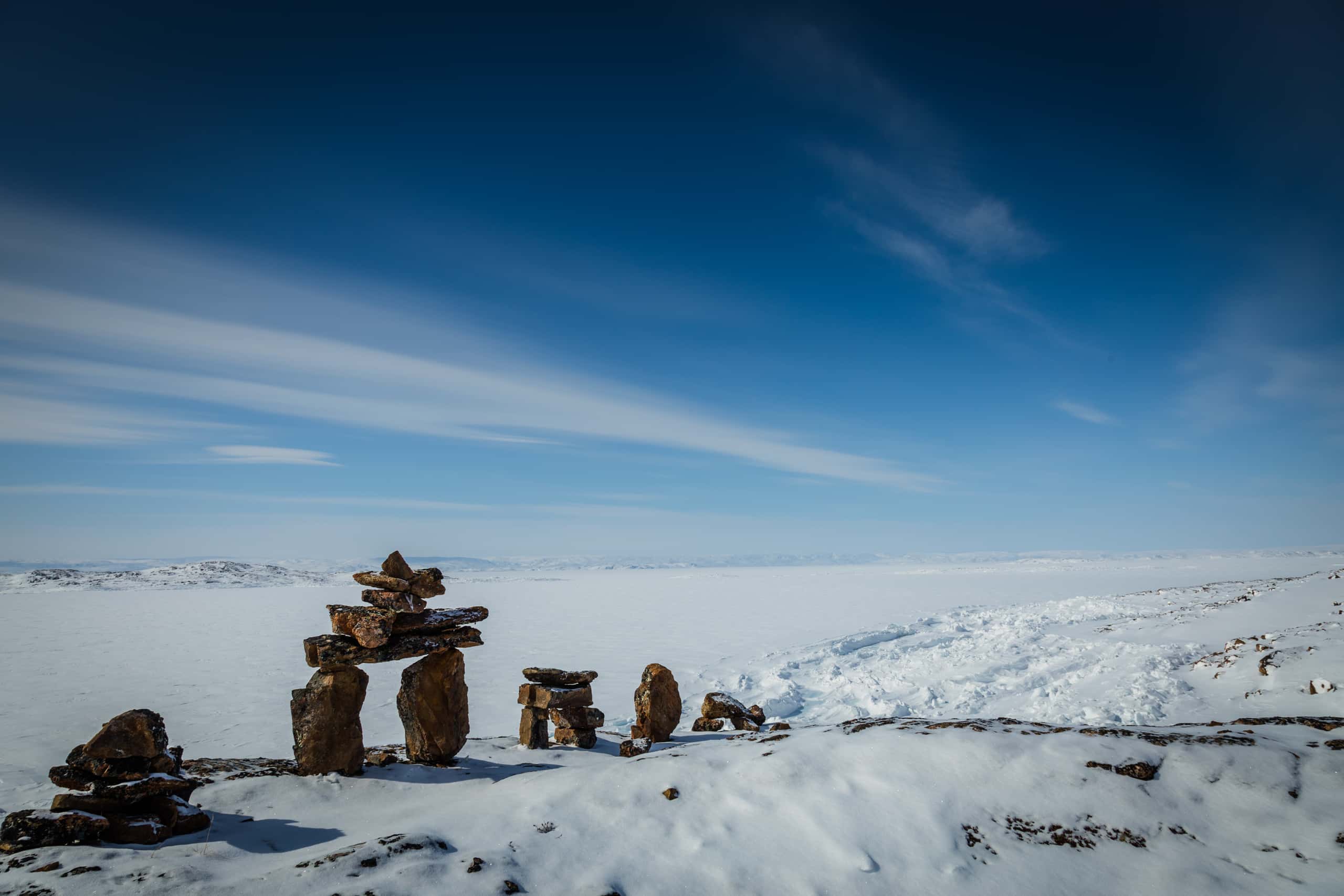 Goedkope vluchten van Amsterdam naar Iqalvan vanaf 1,121 €