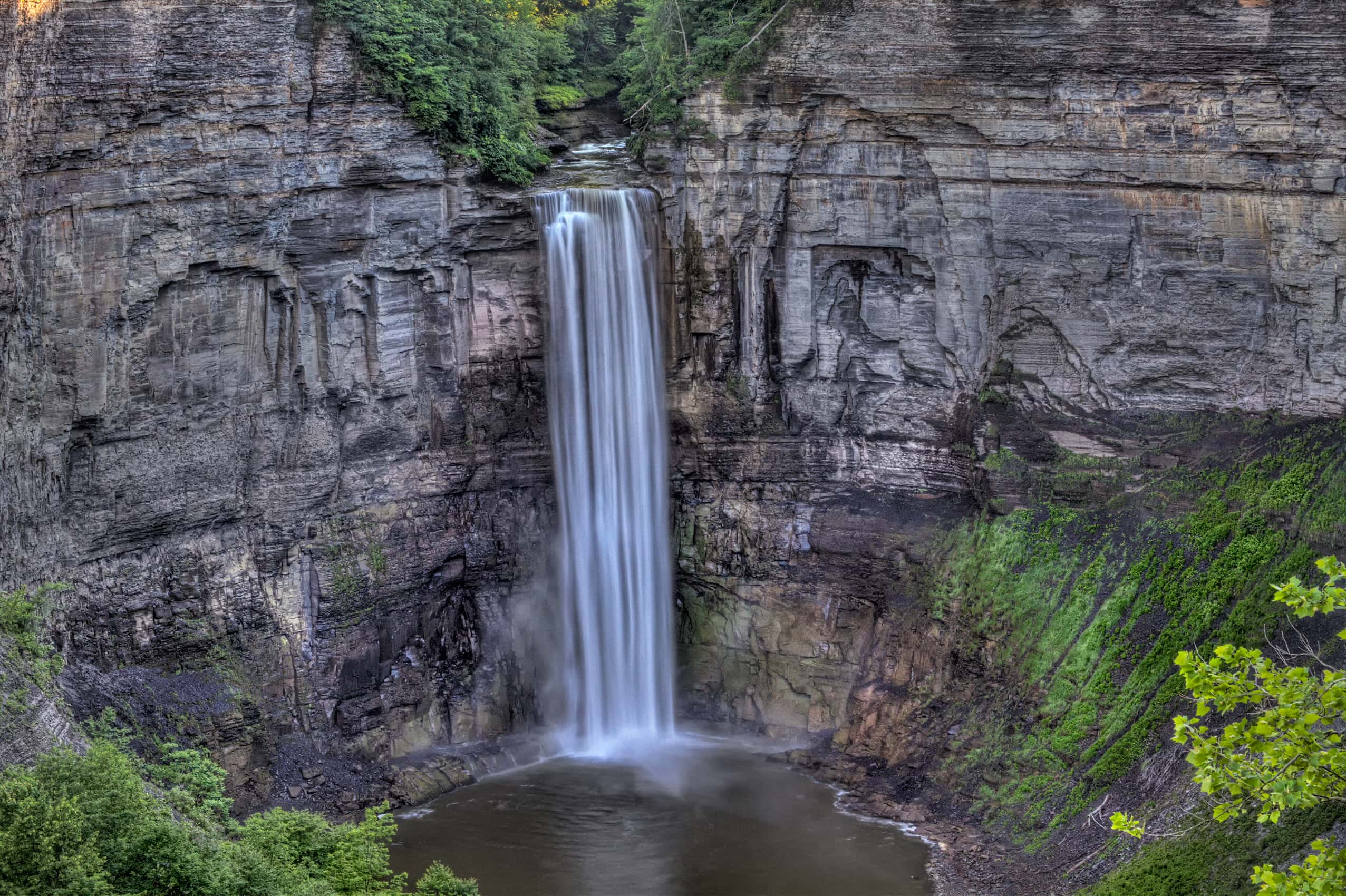 Vols pas chers depuis Paris vers Ithaca à partir de 