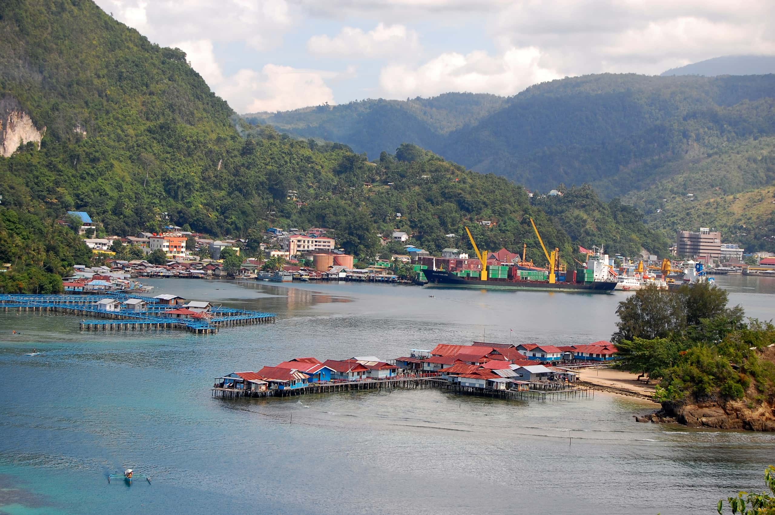 Cheap flights from Lima to Jayapura from £1,048
