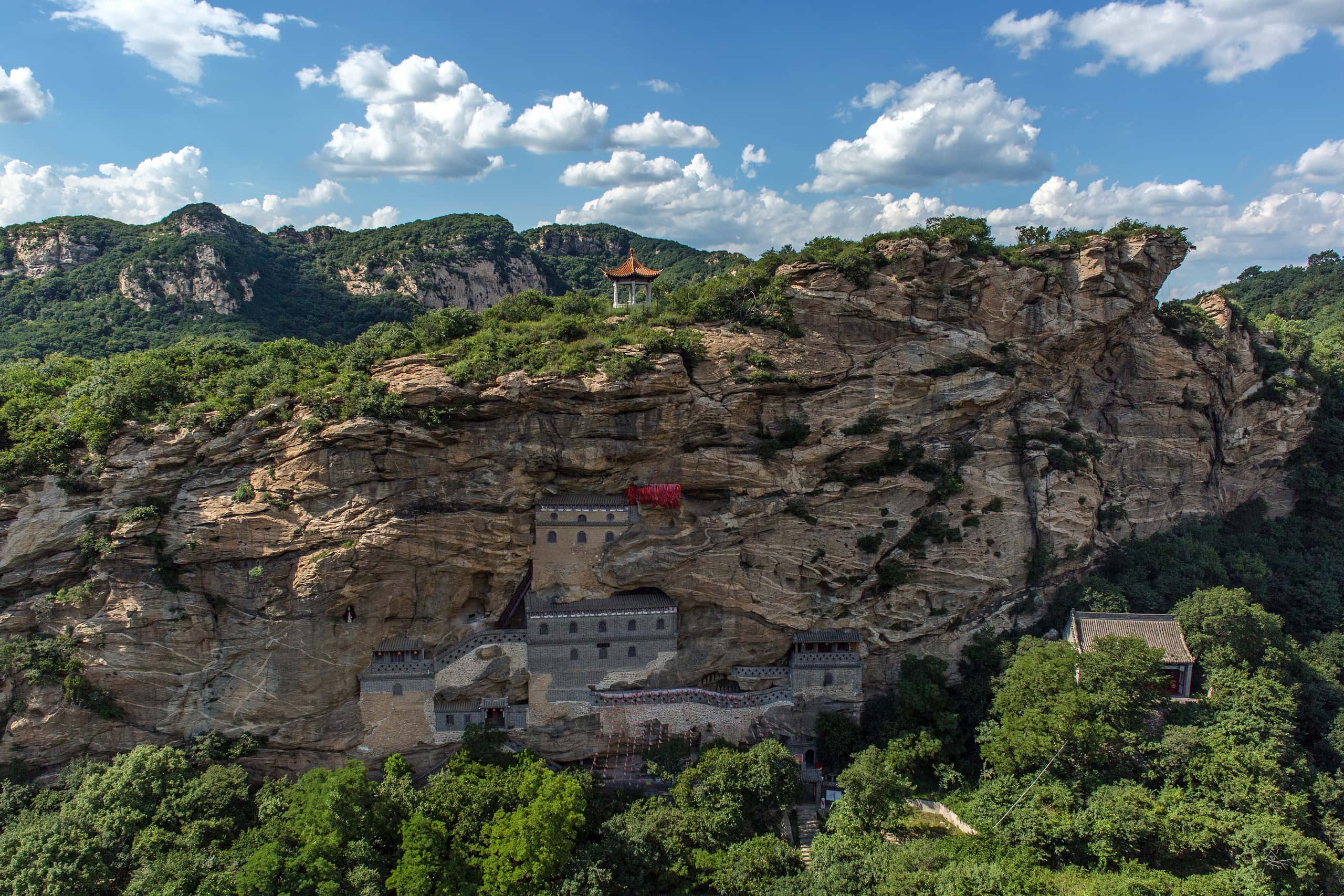 Cheap flights from Shanghai to Jinzhou from £156