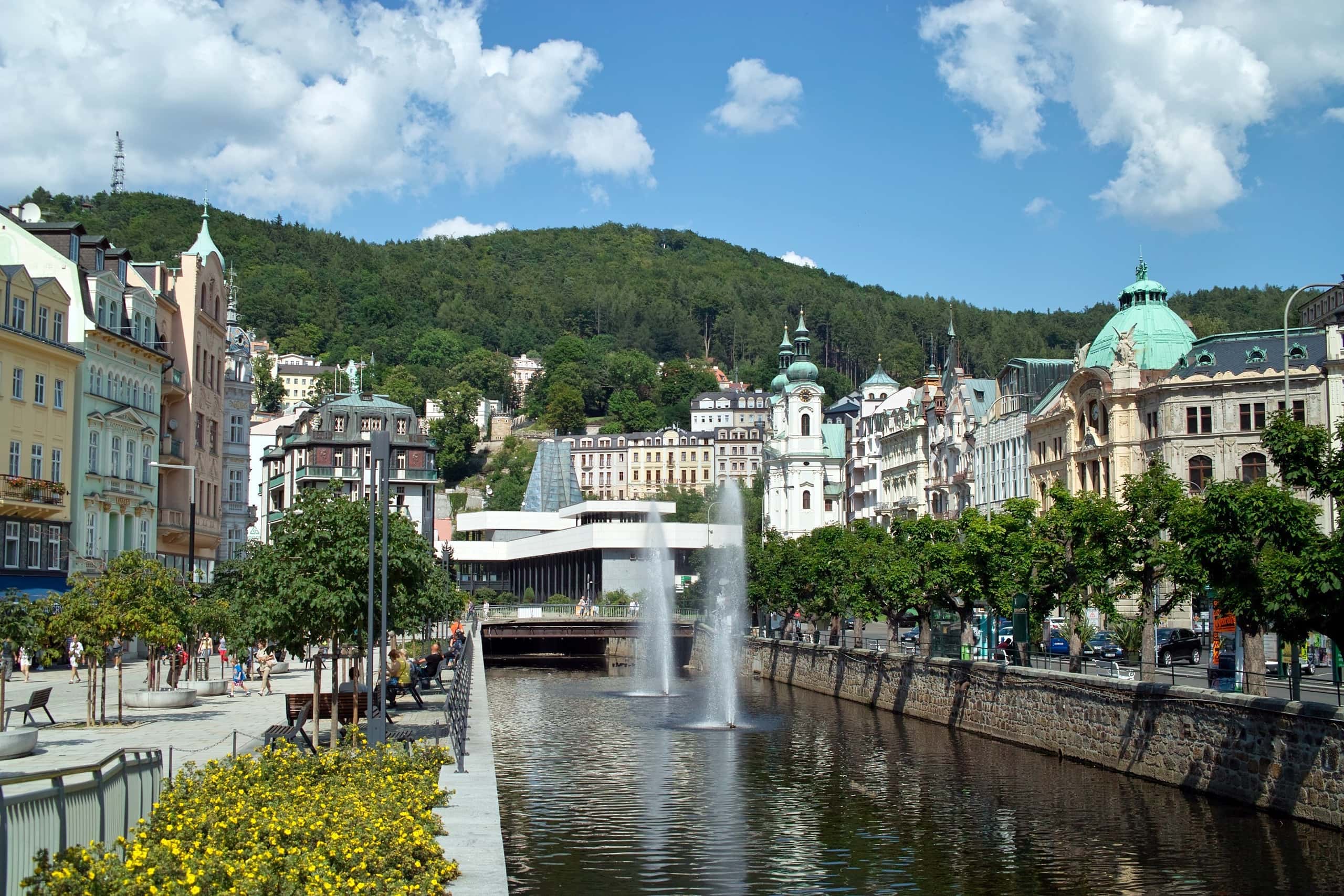 Vuelos baratos de Praga to Karlovy Vary a partir de 