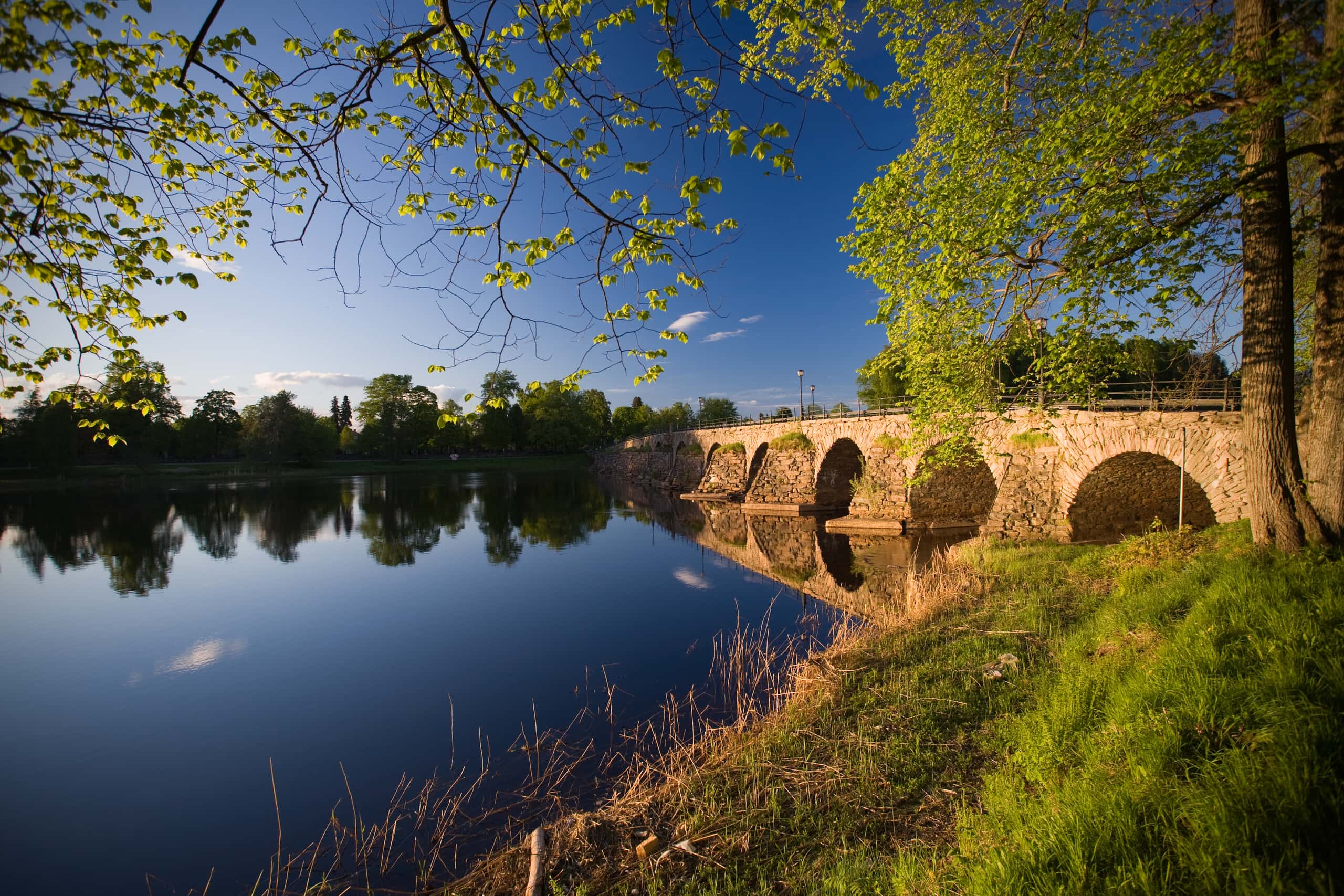 Cheap flights from Dundee to Karlstad from 