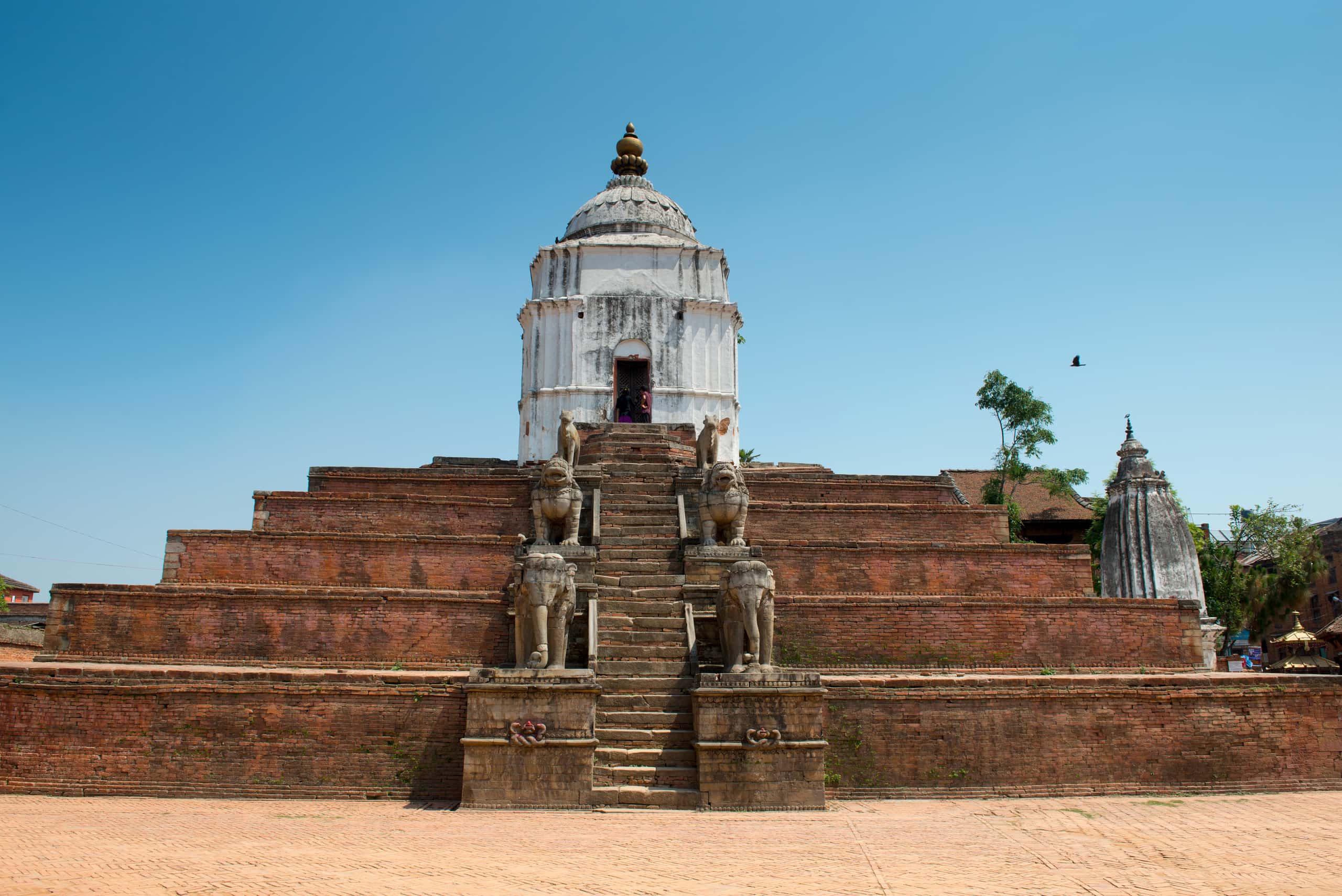 Cheap flights from Kansas City to Kathmandu from £345