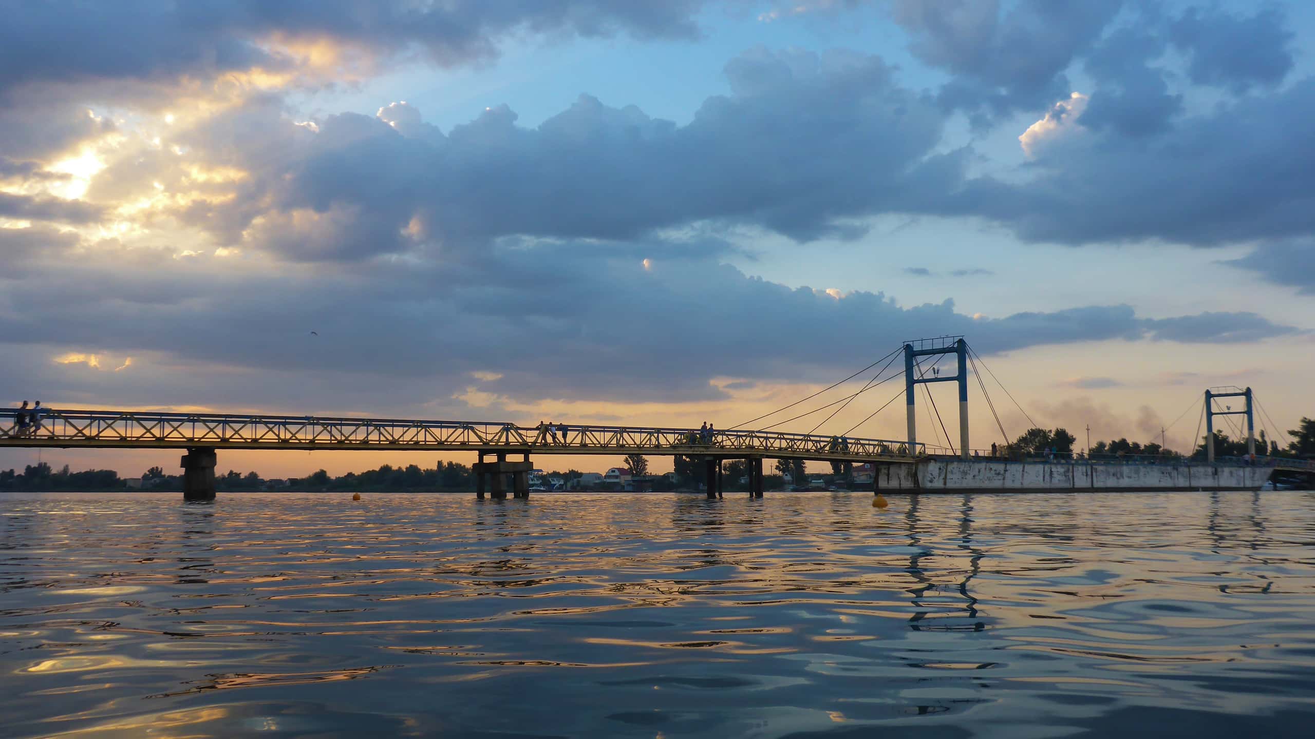 Дешевые авиабилеты из Киева в Херсон от $122