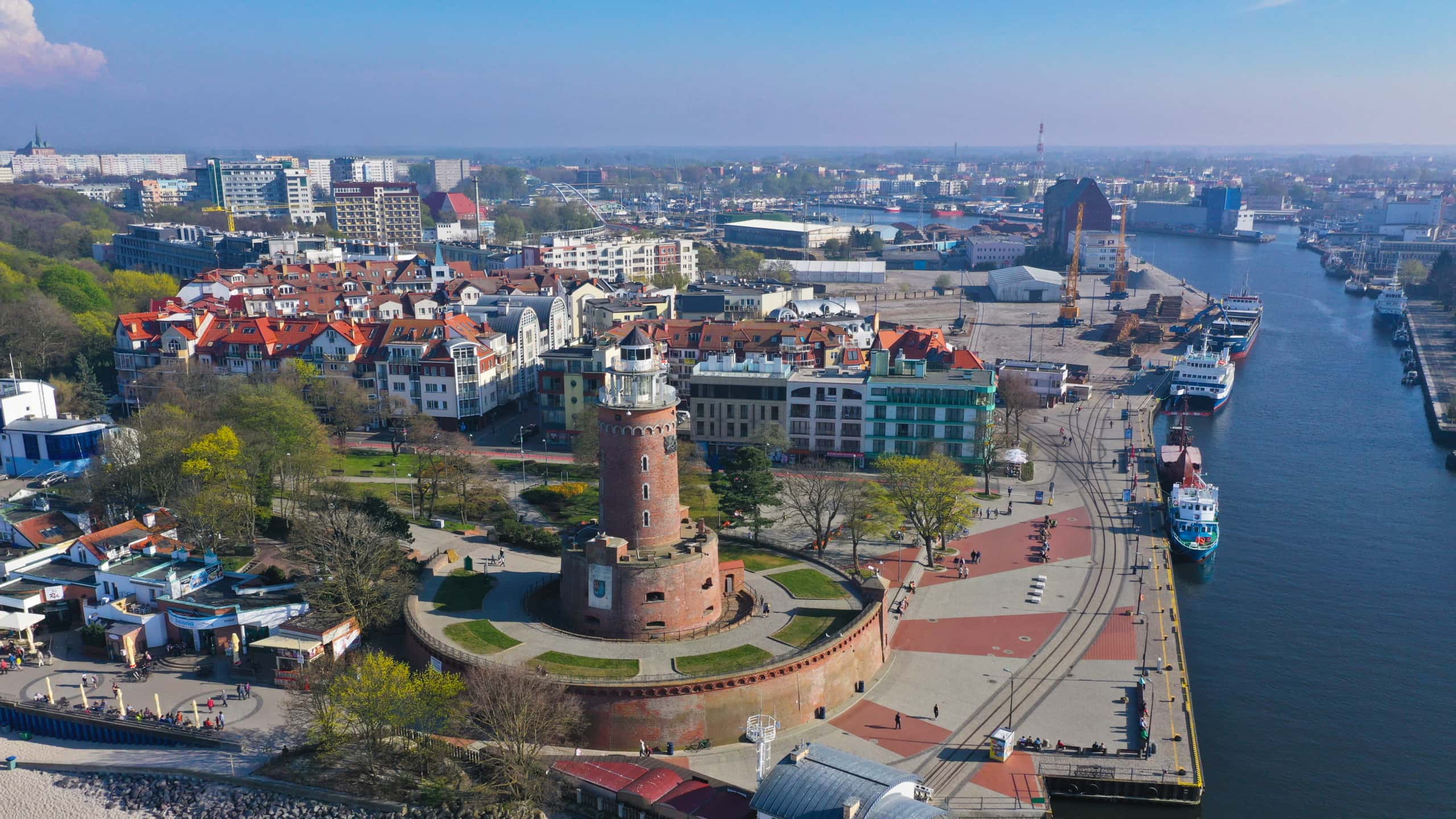 Tanie loty z Wrocławia do Kołobrzegu już od 279 zł