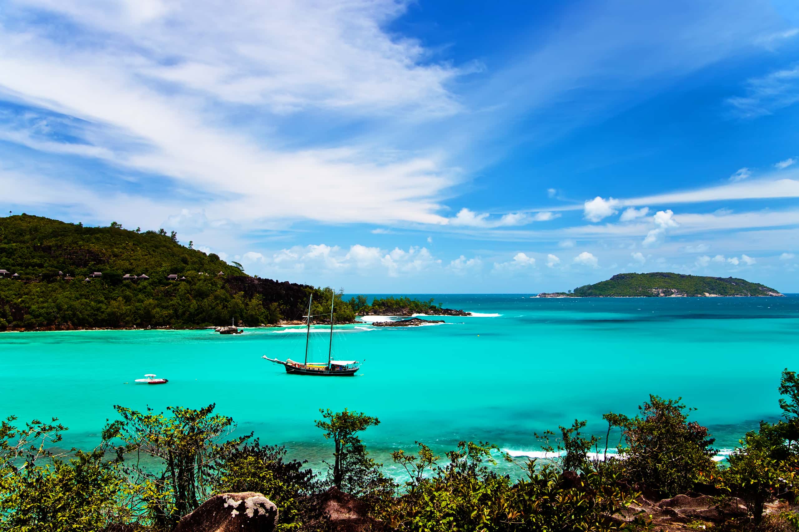 Cheap flights from Bremen to Mahé from £351