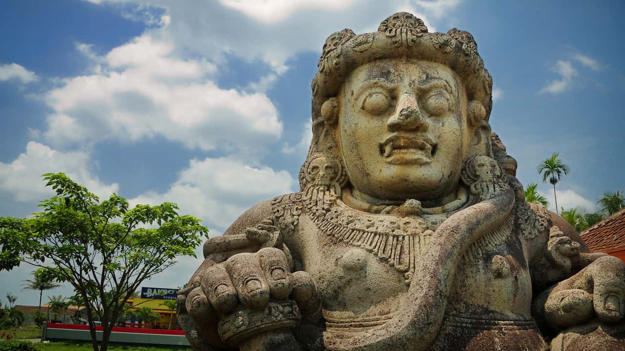 رحلات طيران رخيصة من جاكرتا إلى مالانج بأسعار تبدأ من 302 SR