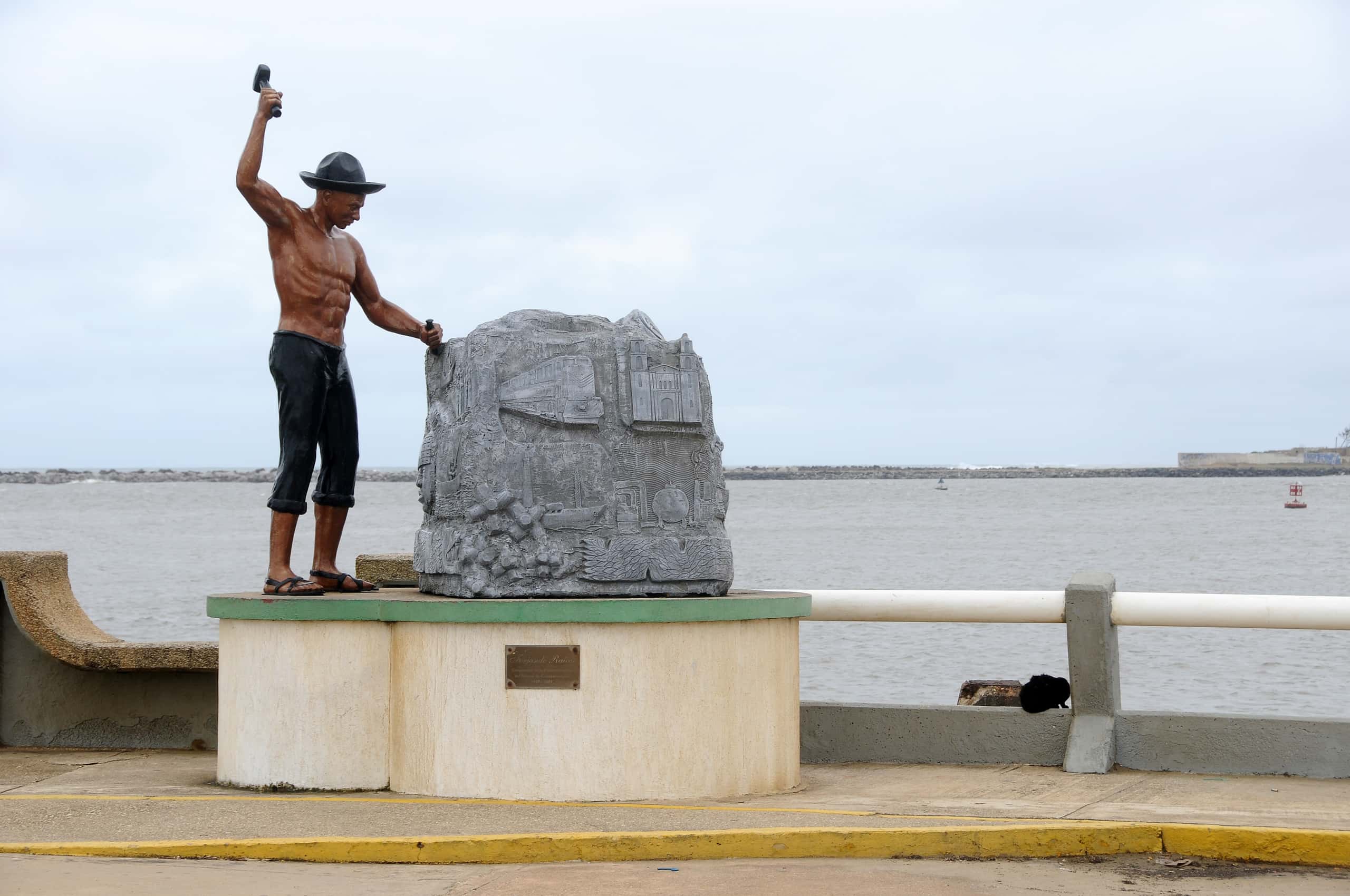 Cheap flights from Chicago to Minatitlán from $301