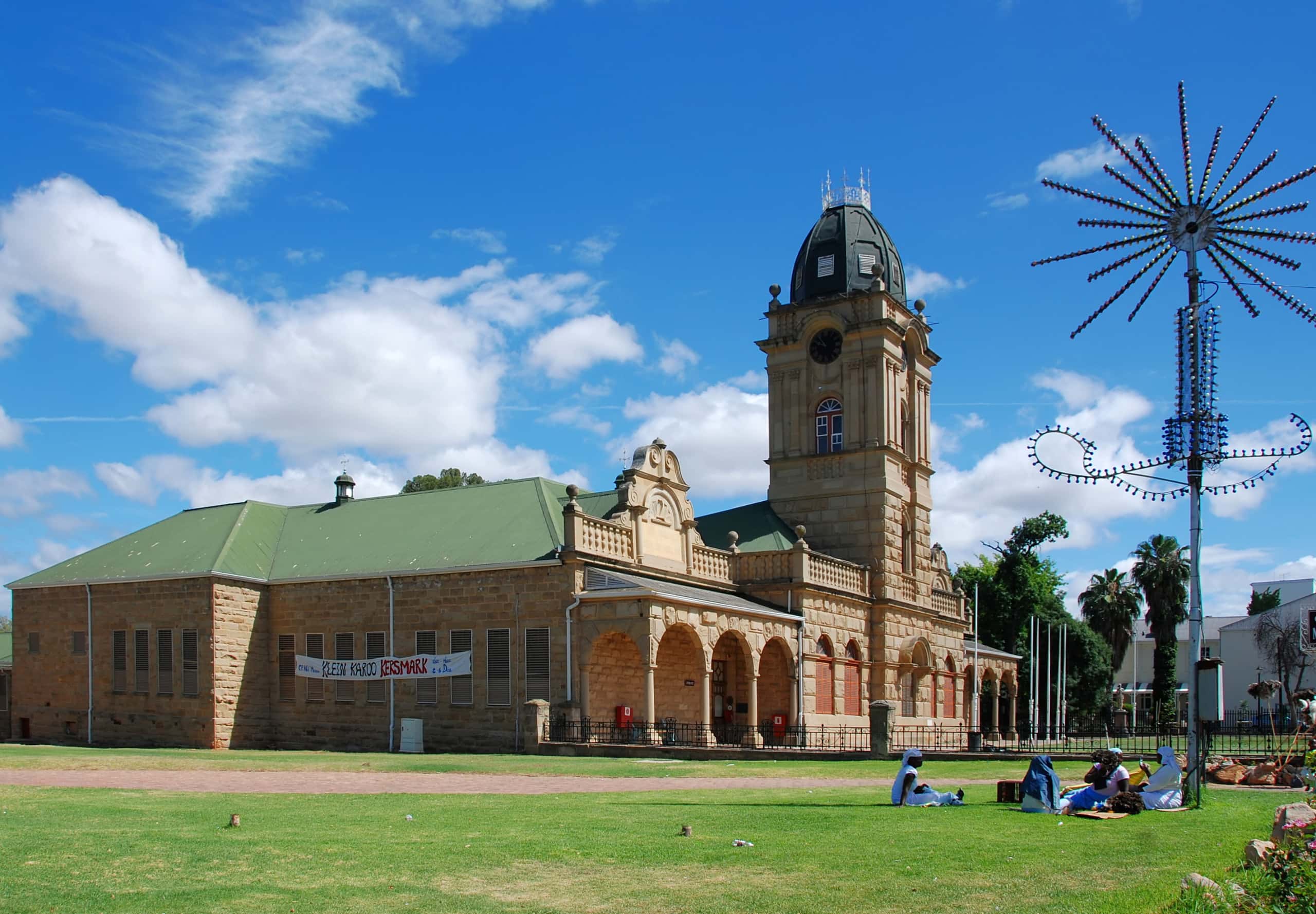 Cheap flights from Harare to Mthatha from £191
