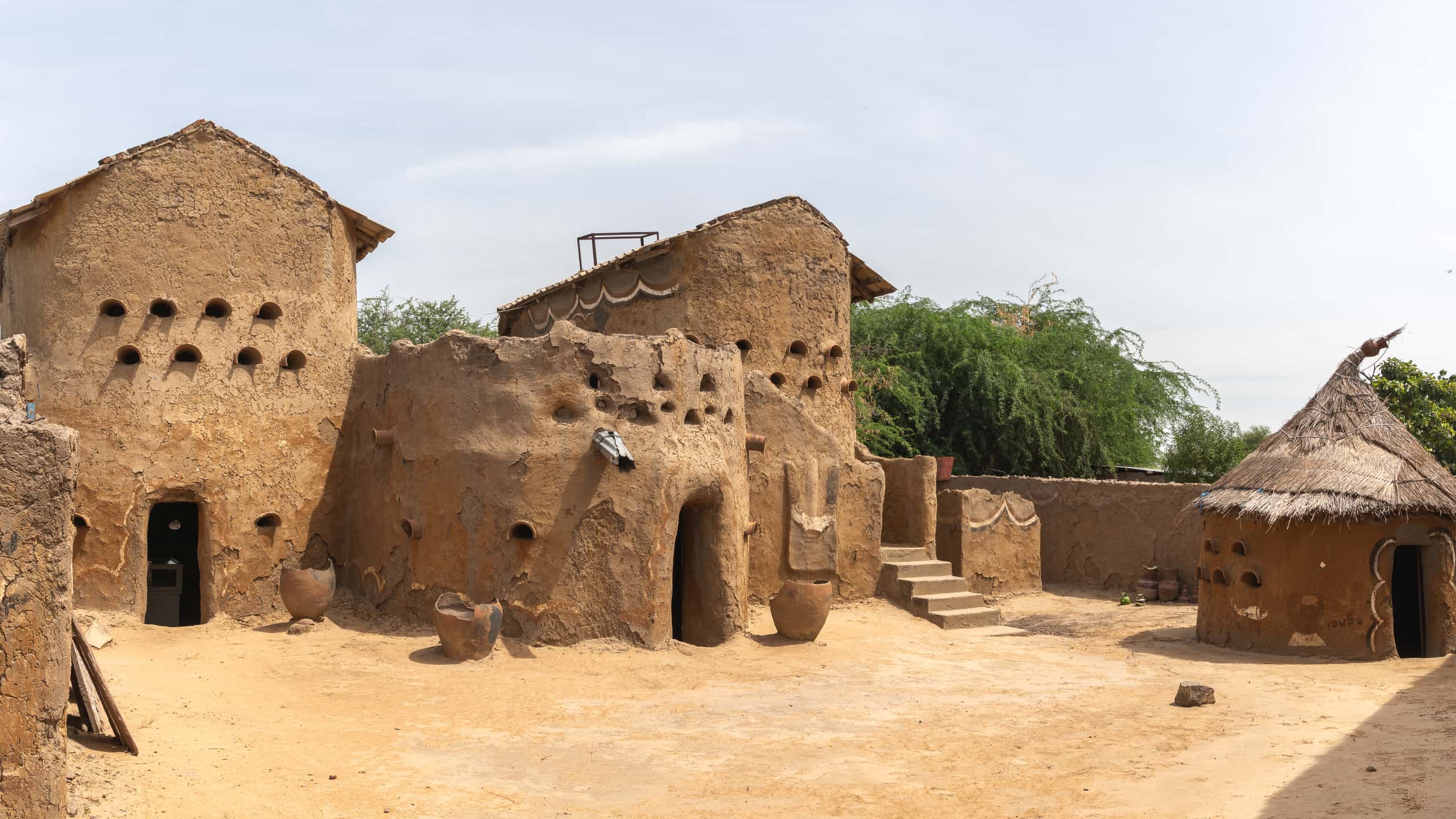 Lacné letenky z Bratislavy do N Djameny od 424 €