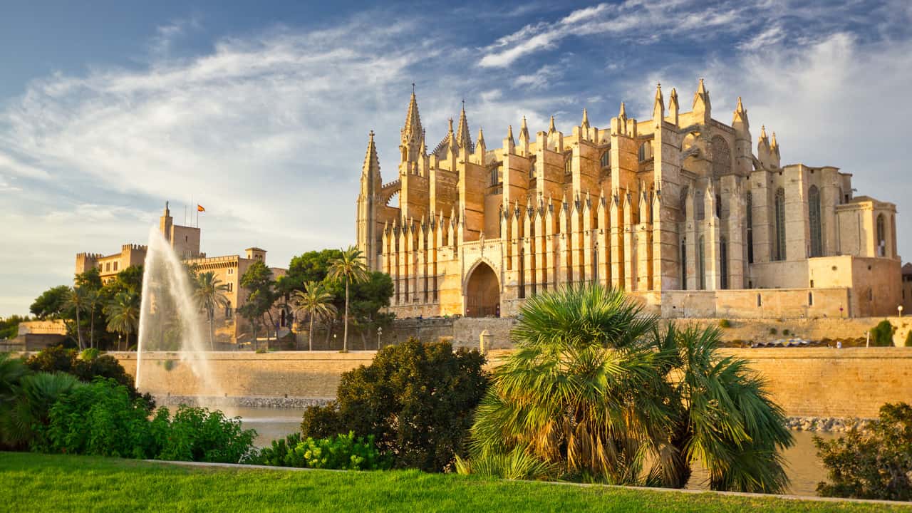 Cheap flights from Zadar to Palma, Majorca from £93