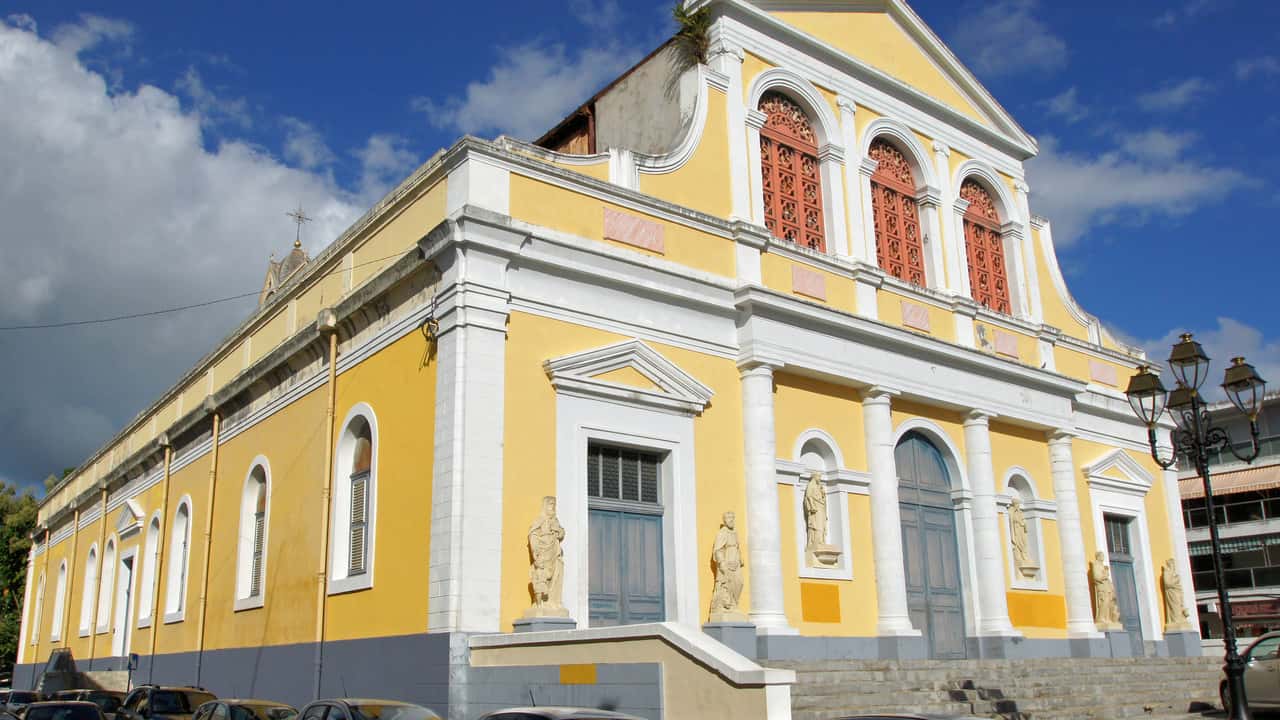 Cheap flights from Willemstad to Pointe-à-Pitre from £257