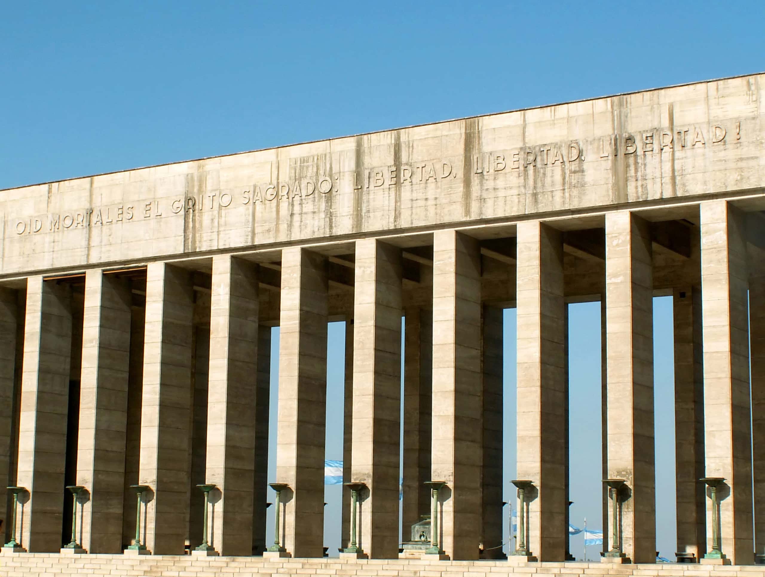 Евтини полети от София to Rosario на цени от 637 €