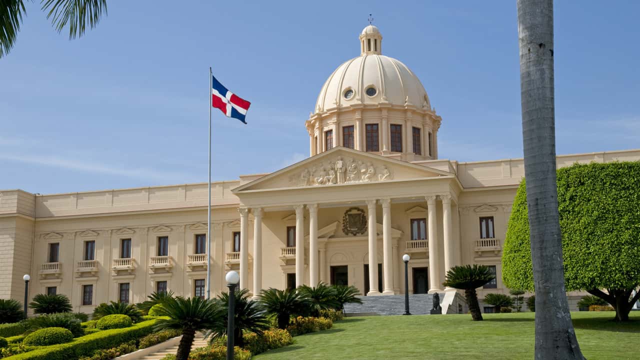 Billige flybilletter fra Aruba til Santo Domingo fra kr 1,499