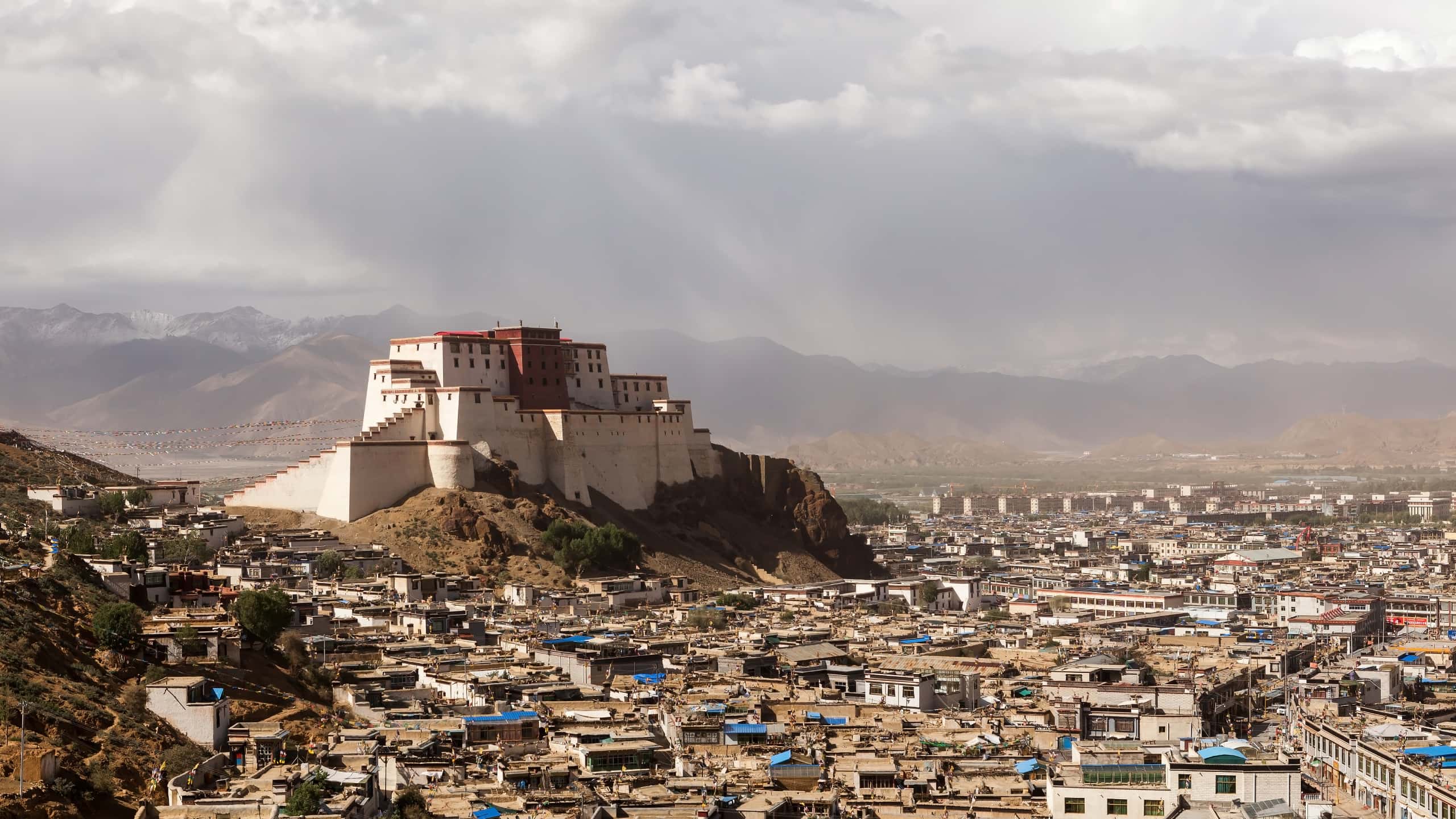 Cheap flights  to Shigatse from 