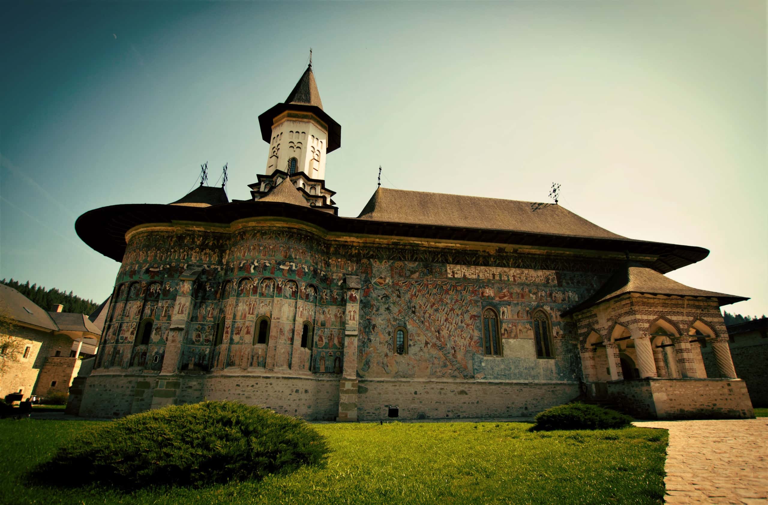 Дешеві авіаквитки з Лондону до Сучави від 1,633 грн.