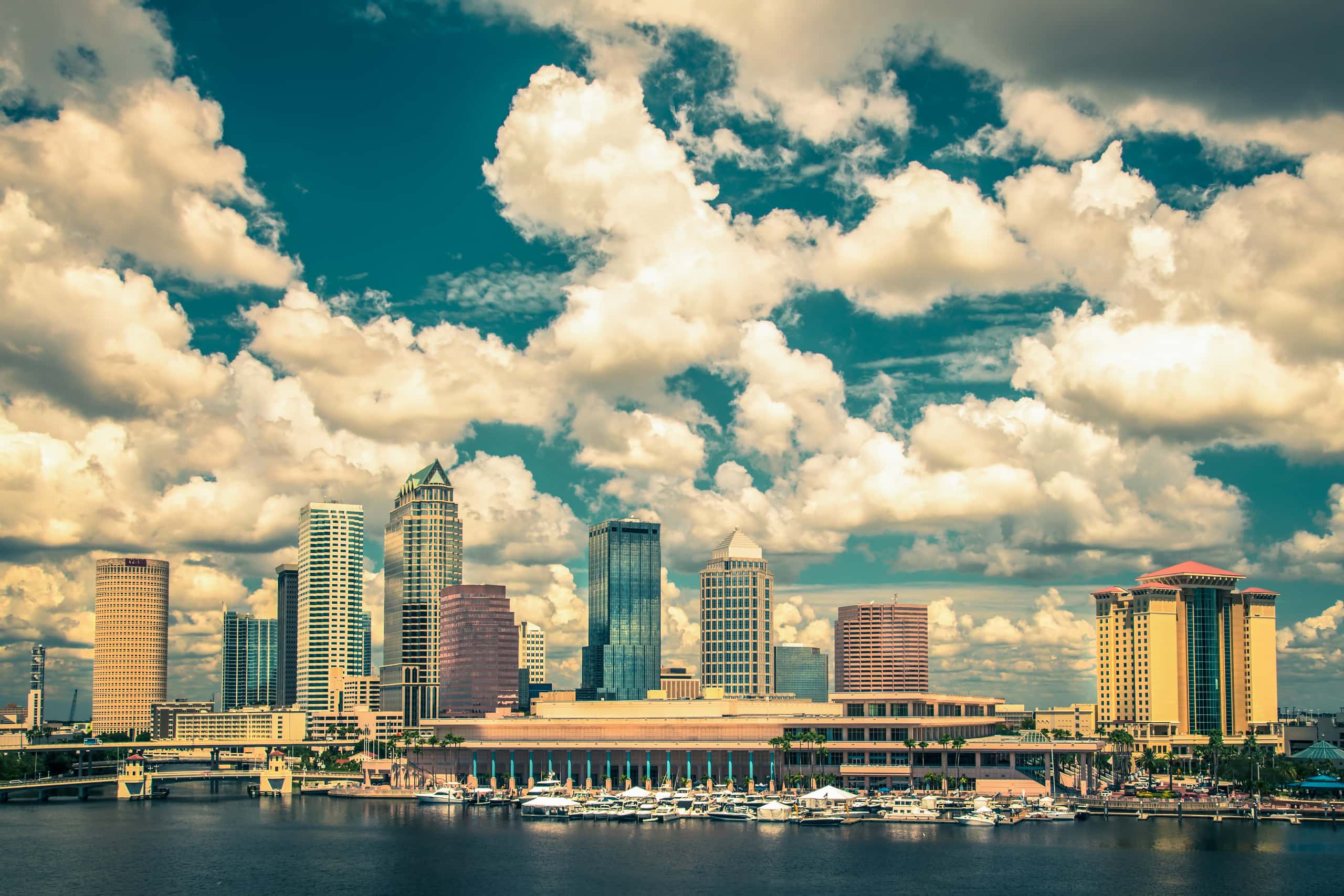 Cheap flights from Philadelphia to Tampa from £40