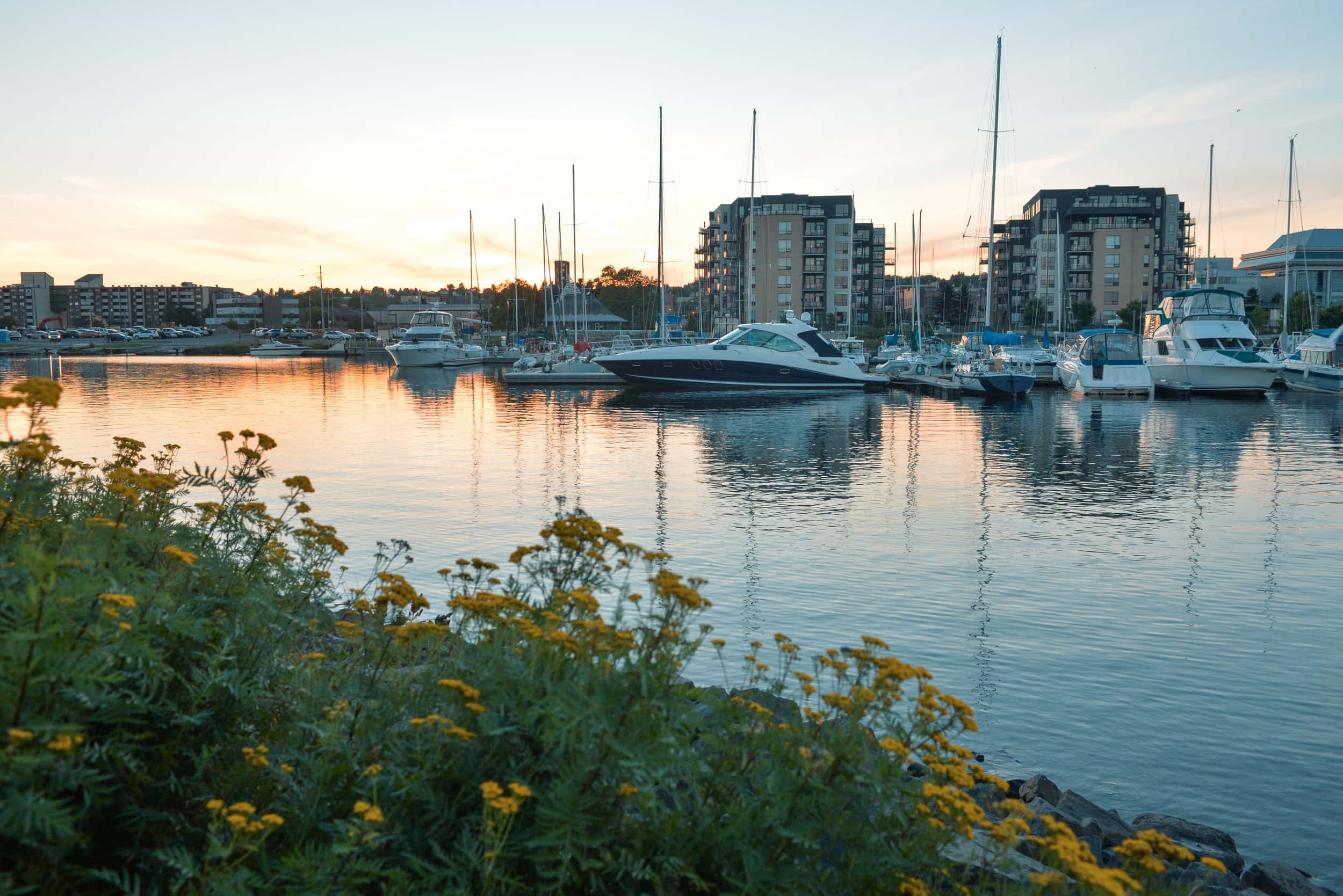 Дешеві авіаквитки з Торонто до Тандер-Бей від 5,409 грн.