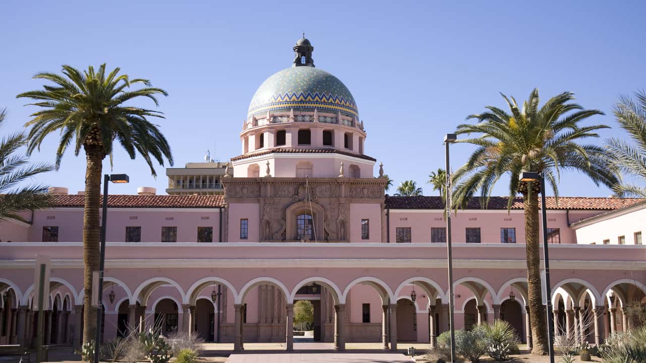 Cheap flights from Catania to Tucson from £503