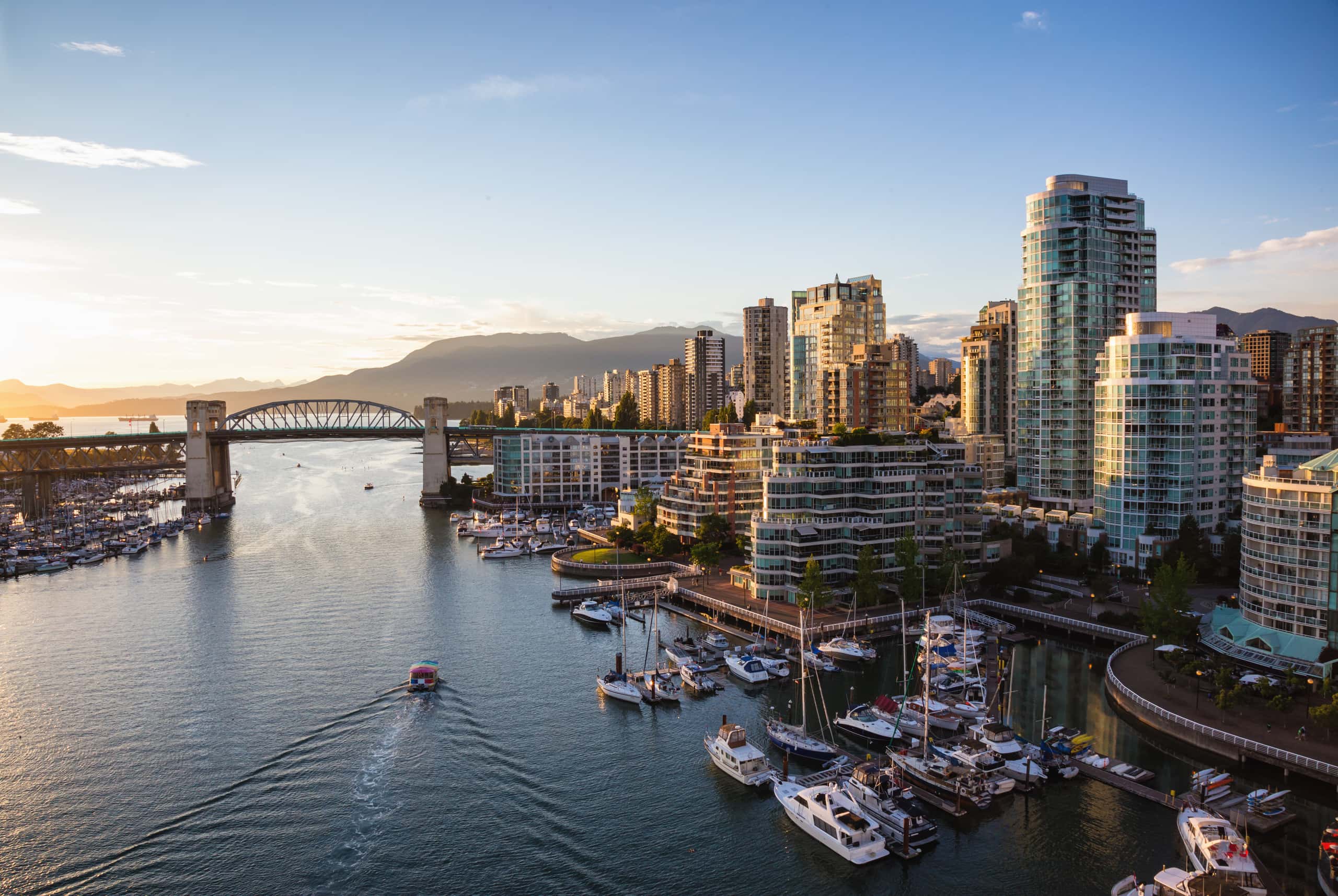 Cheap flights from Lima to Vancouver from 
