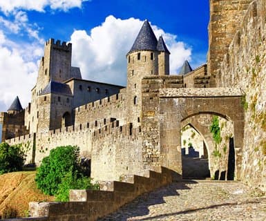  ,  - Carcassonne