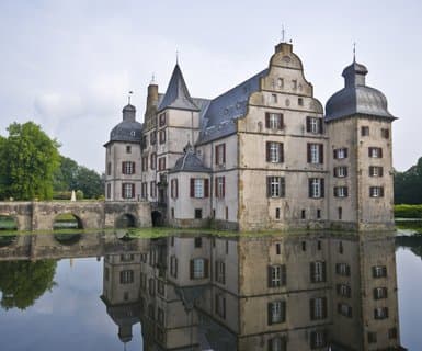 مطار دورتموند