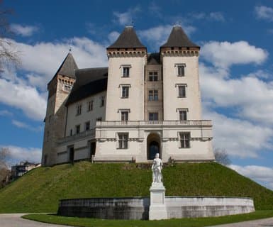  ,  - Pau, Pirenei Atlantici