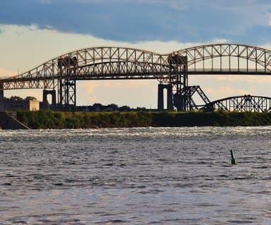 桑德贝, 加拿大