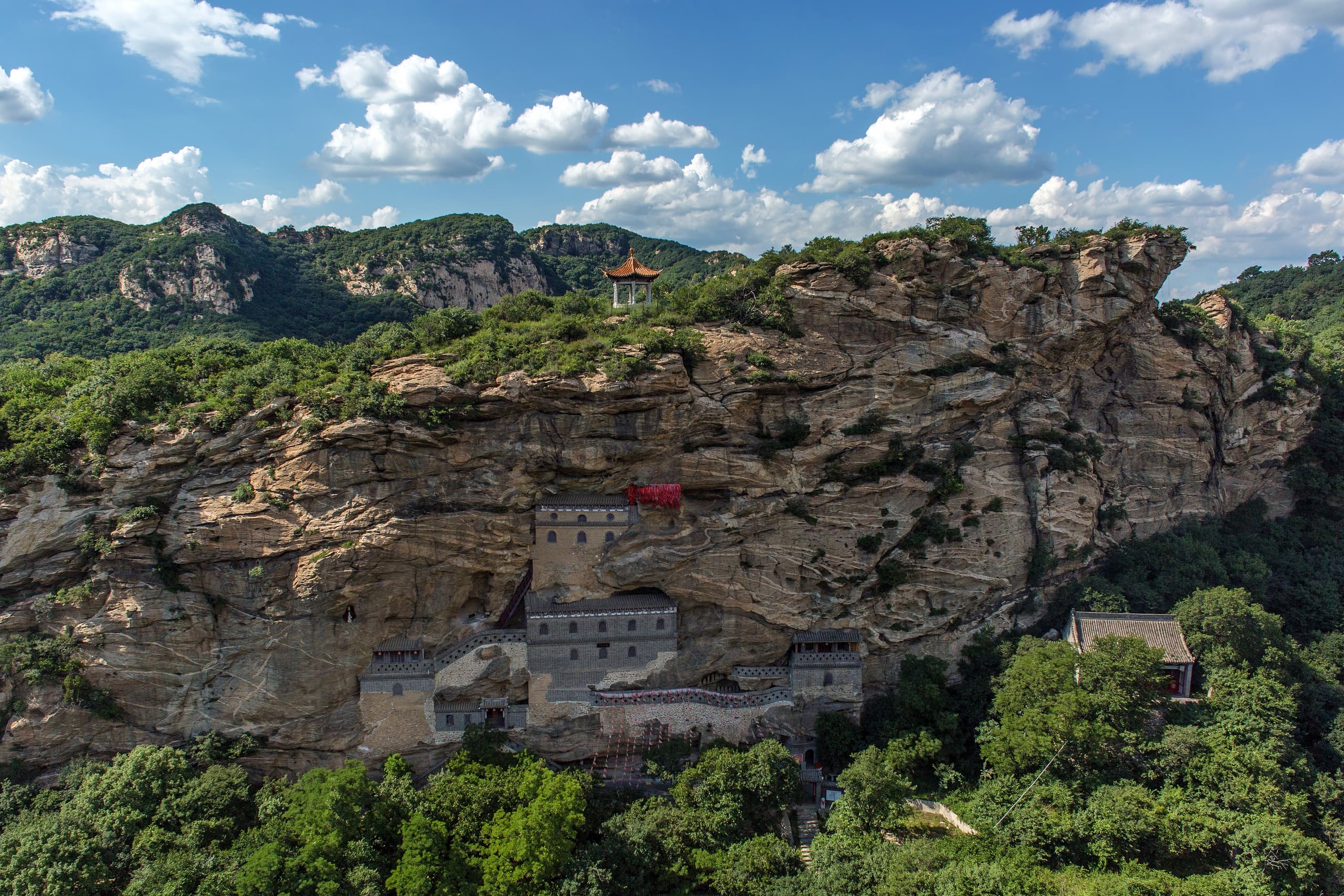 ÇinLiaoning'e ucuz uçuşlar