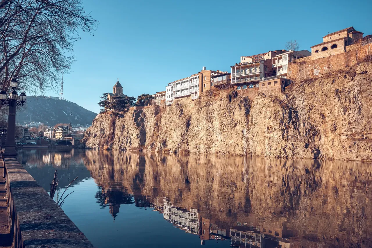Tbilisi or not Tbilisi?