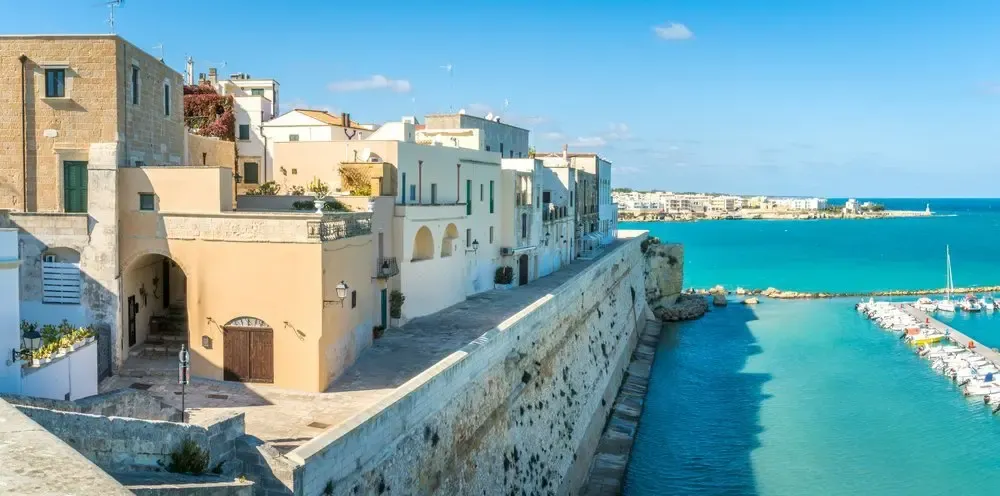A menudo es una ciudad que se pasa por alto, incluso en su propio país y es que Puglia tiene su propio ritmo de vida, más lento – Shutterstock
