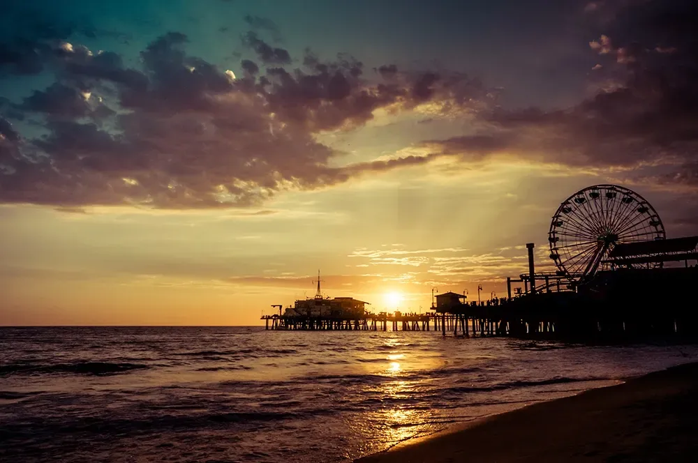 Zachód słońca na Santa Monica.