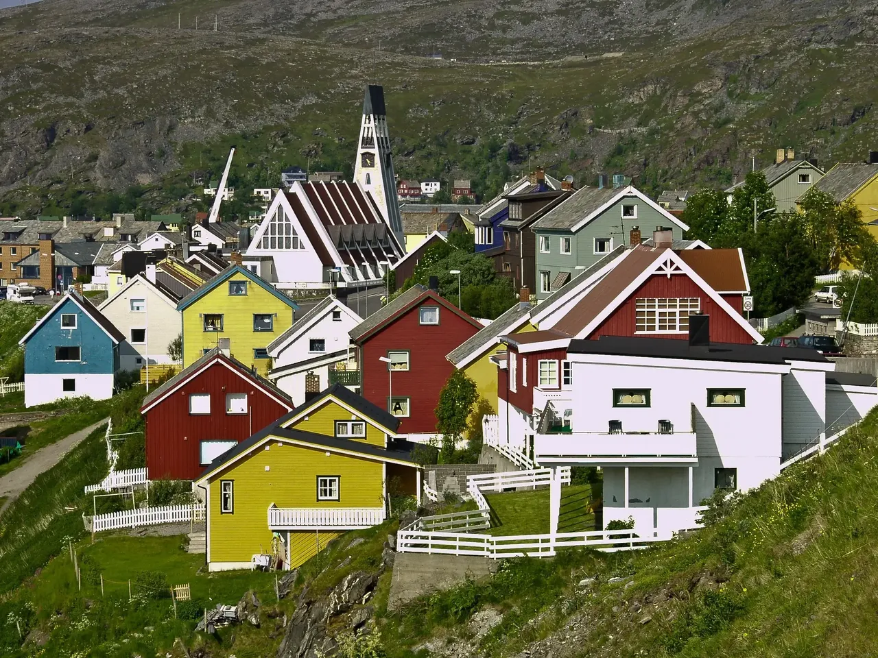 Hammerfest is a prime destination for people wishing to see Aurora Borealis — Shutterstock Valentine’s Day