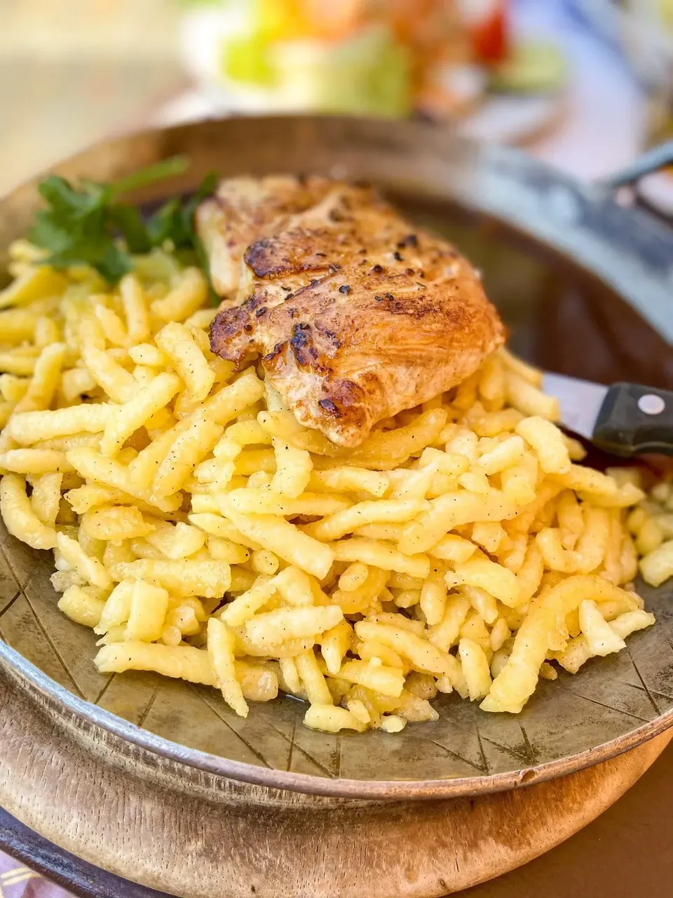 Spätzle csirkével - iStock