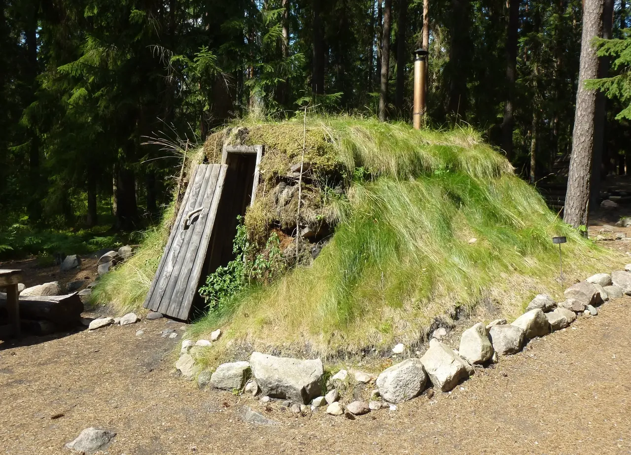At Skärsjörn Lake you can have an adventure while sleeping in turf huts – Wikimedia Commons Top 10 family holiday ideas